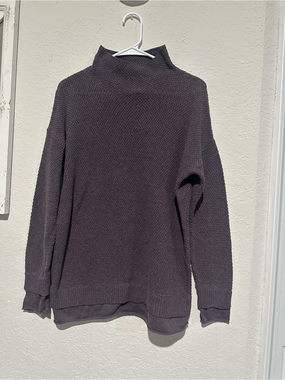 Artisan Ny Charcoal Turtleneck Sweater